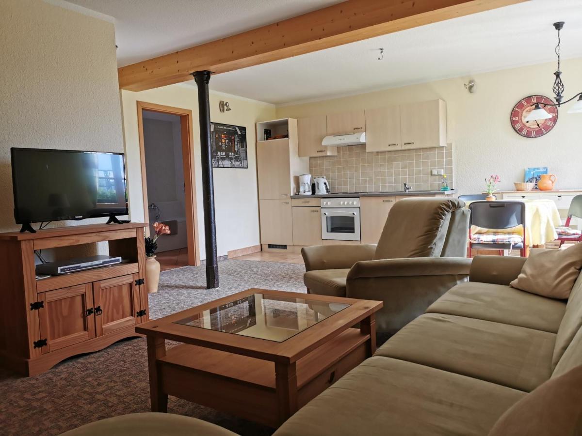 Gossitz Ferienwohnung "Am Saalehaken" מראה חיצוני תמונה